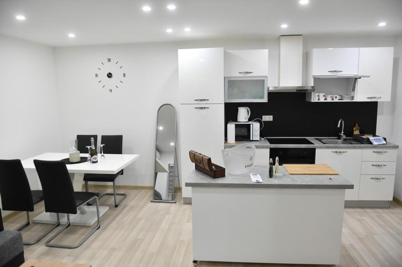 Apartman Lucia Ðakovo Екстериор снимка
