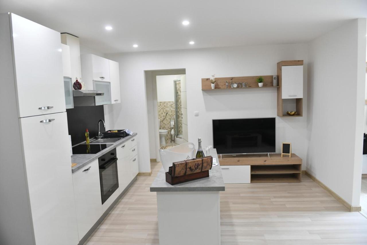 Apartman Lucia Ðakovo Екстериор снимка